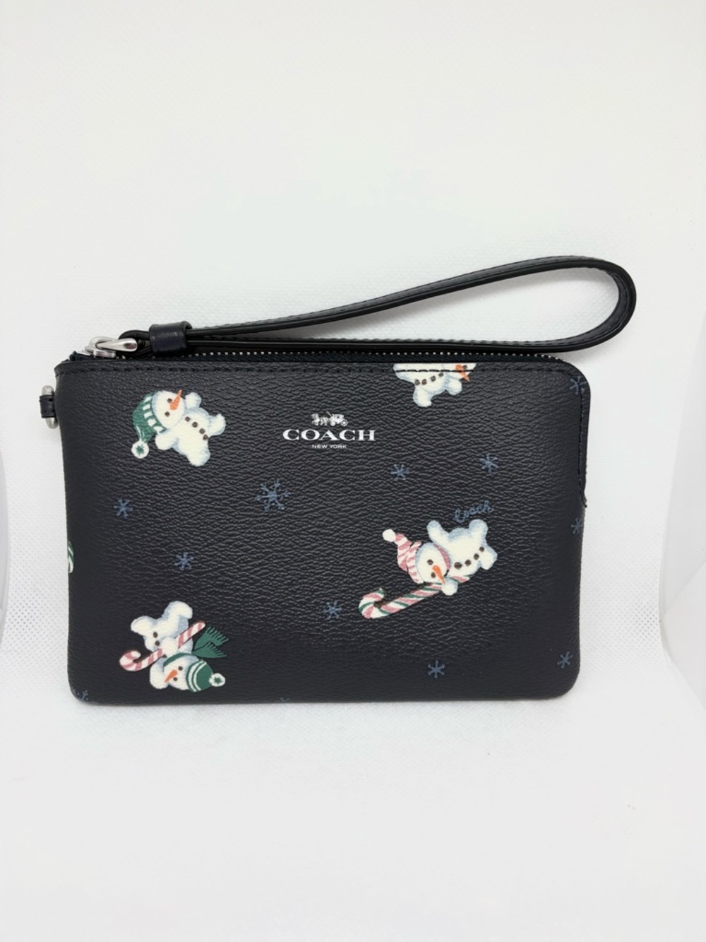 NWOT Coach Wristlet Wallet With Snowman Print Black/White Including Strap